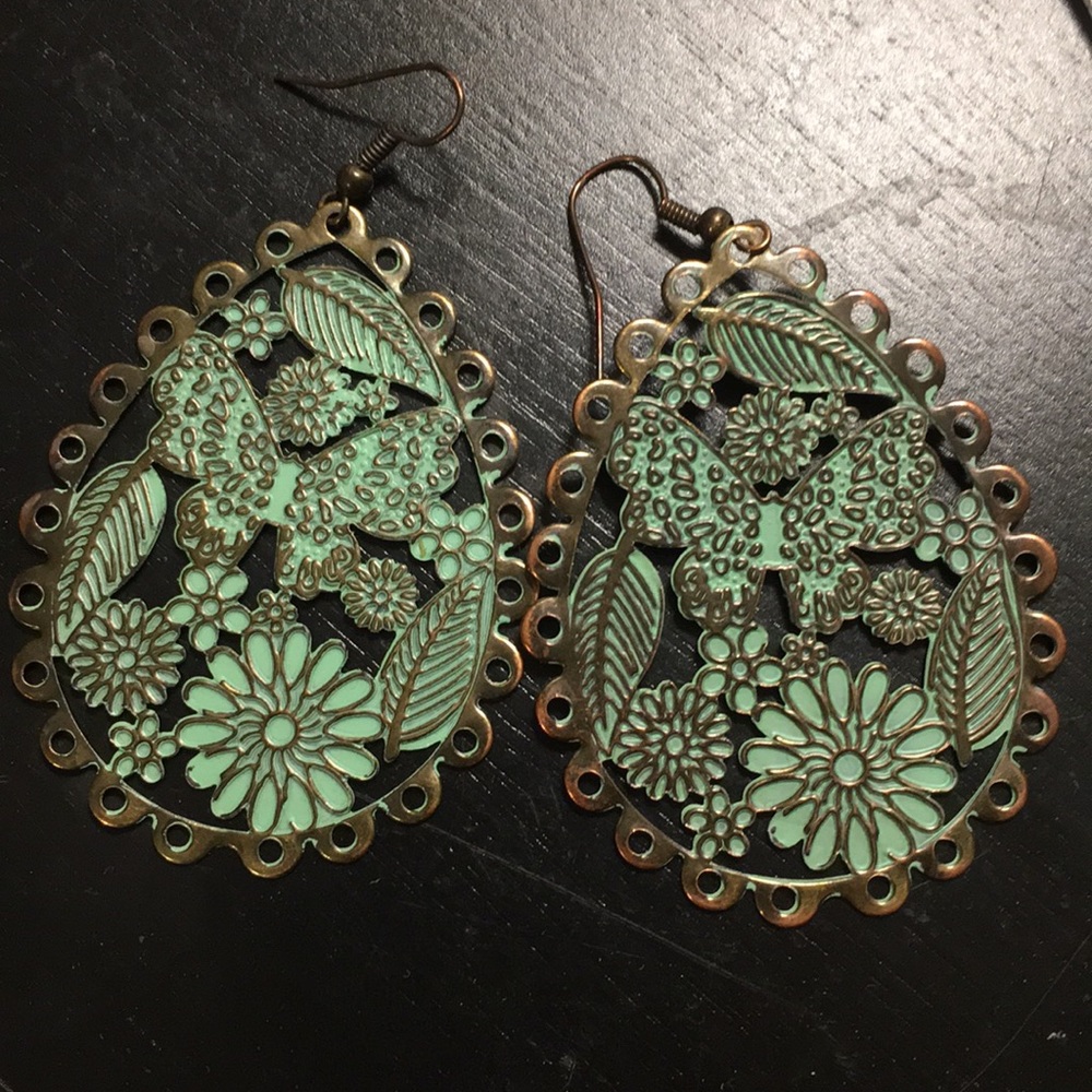 Botanical jade and bronze dangles earrings